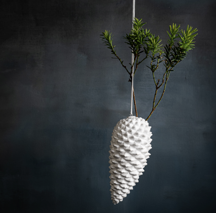 Klatt Objects - Pomme de Pin Soliflore